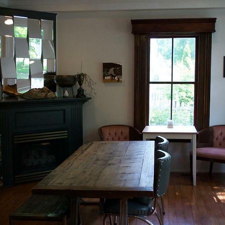 Queen Regent Bed & Breakfast Niagara-on-the-Lake Zewnętrze zdjęcie